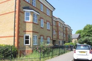 Highlands Avenue, N21
